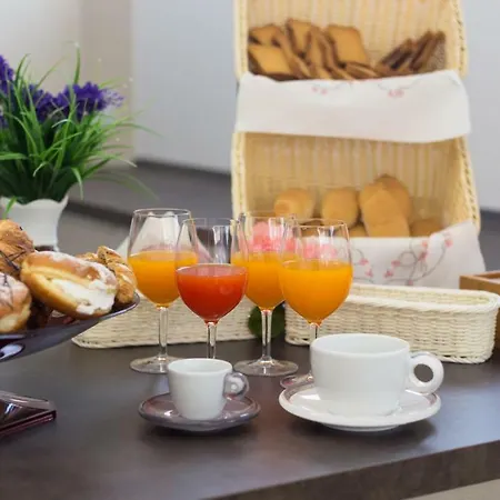 Paradiso Bed & Breakfast *